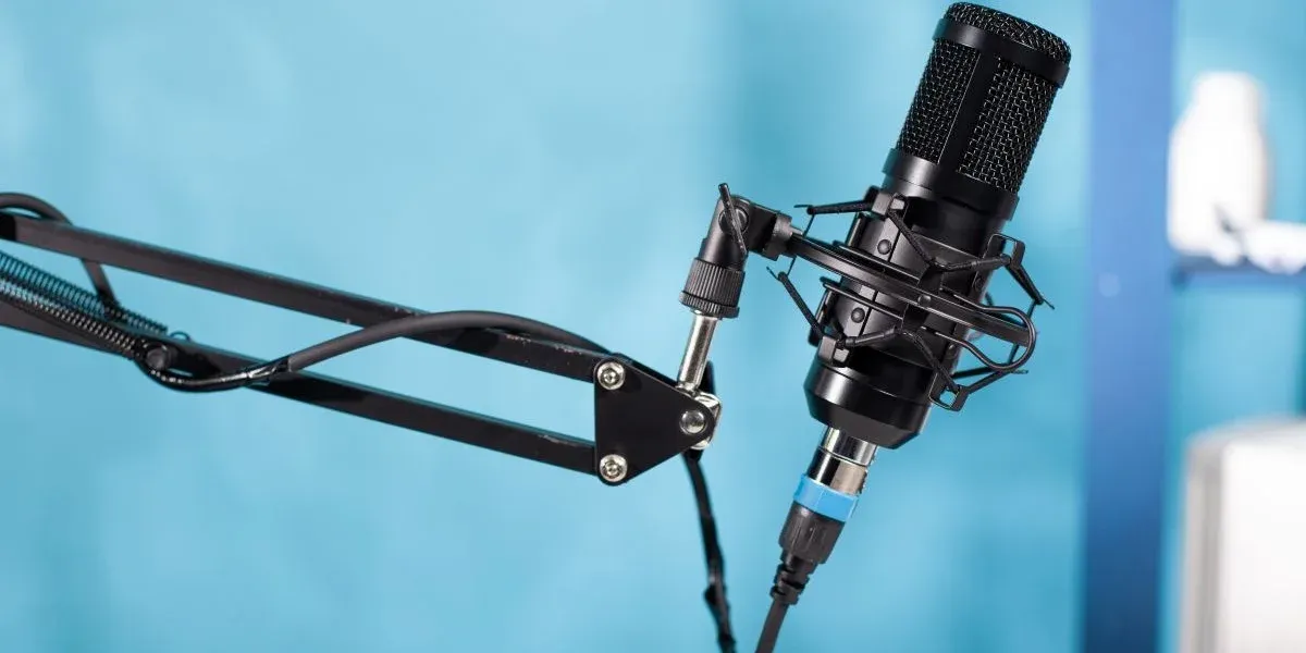 Thai-Singer-Files-Complaint-Over-Deepfake-Pornography