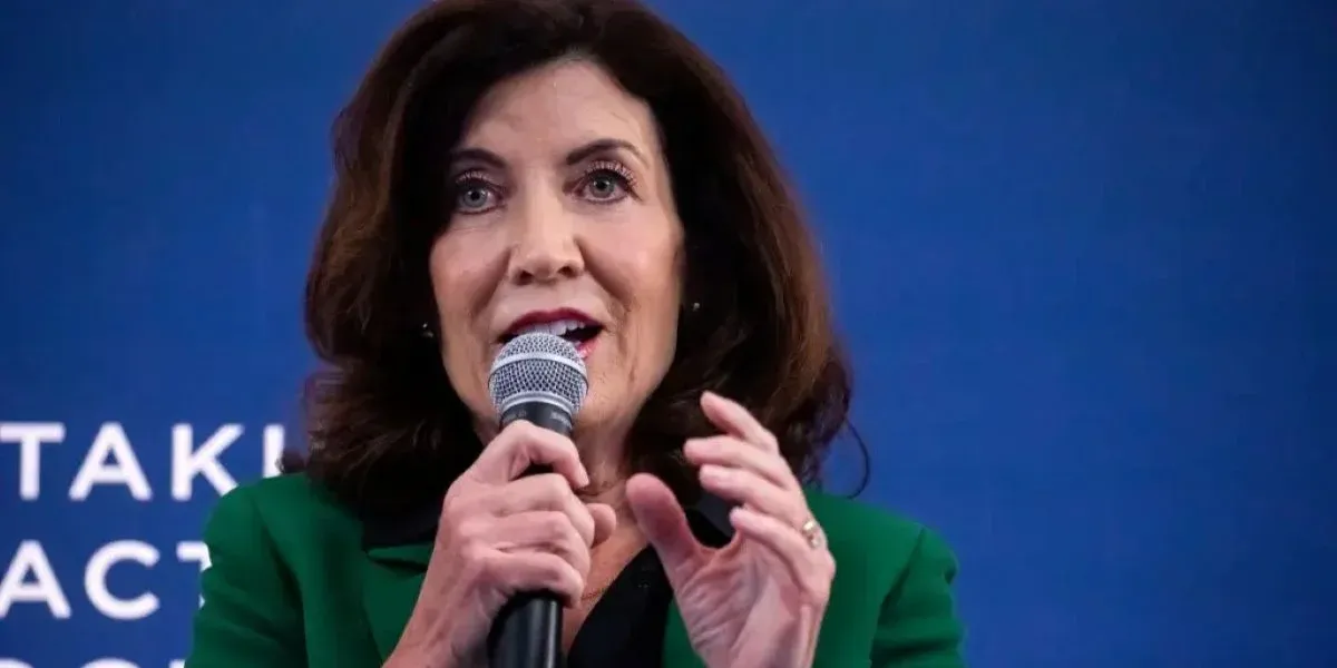 New-York-Governor-Signs-RAISE-Act-Establishing-Nation-Leading-AI-Safety-Standards